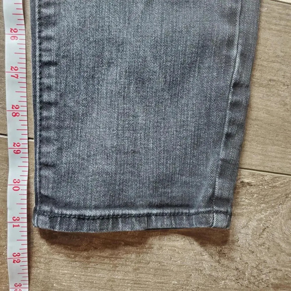 American Eagle Black Super Stretch Skinny Size 8 Regular Jeans - Picture 6 of 15